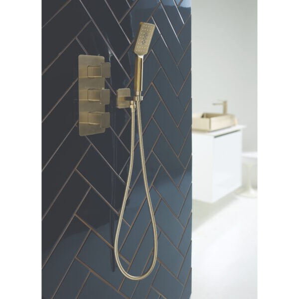 Just Taps Plus Hix 2 Outlet 3 Handle Vertical Thermostatic Concealed Shower Valve - Image 3