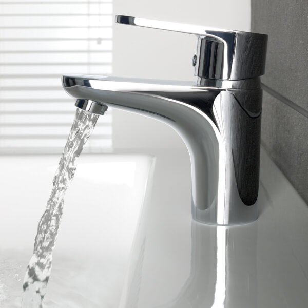 Eastbrook Prestwood Mono Basin Mixer Tap Chrome - Image 3